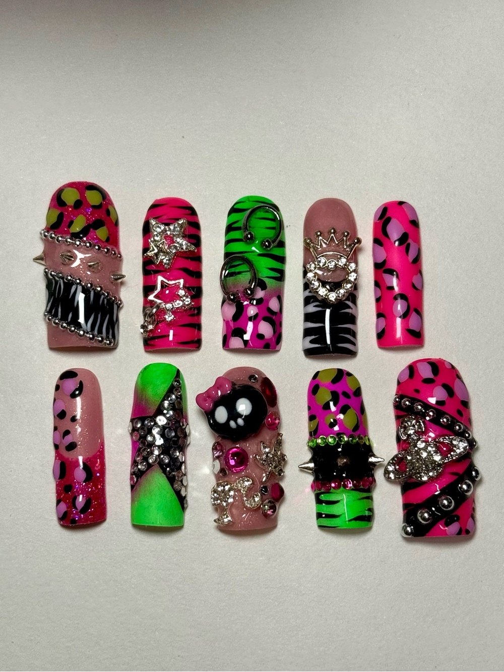 Mcbling Y2K Juicy Press-On Nail Set - Pink, Green, Black